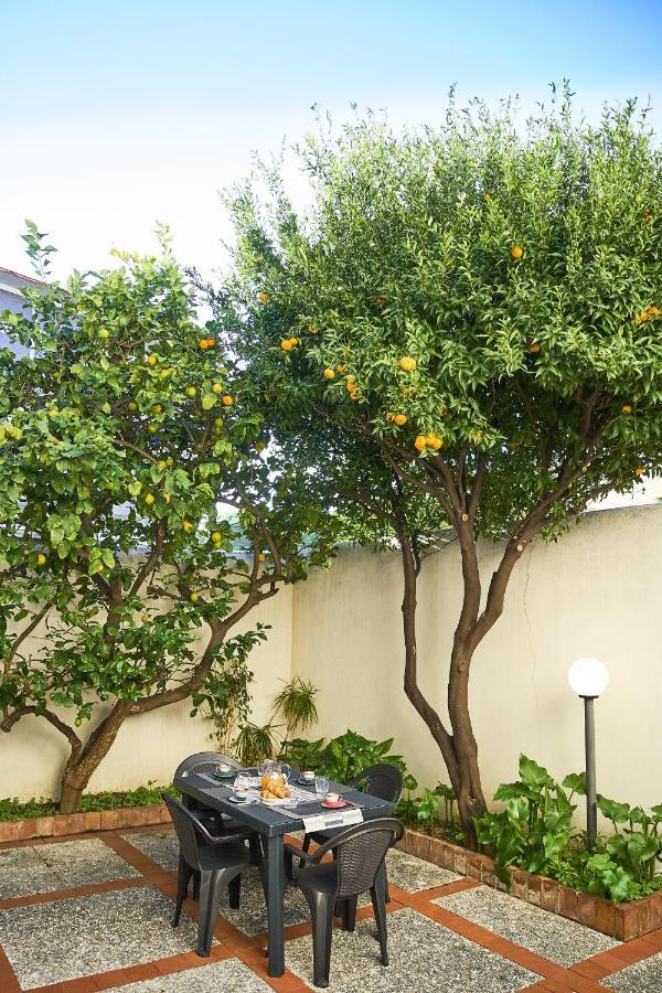 ✦ Garden House In Centro - Free Parking ✦ Apartment Livorno Ngoại thất bức ảnh